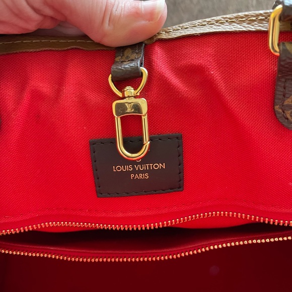 Authentic Louis Vuitton OnTheGo Reverse Canvas
Monogram GM - Picture 8 of 17